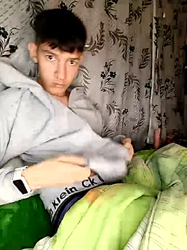 heyy_noah11's cam snapshot