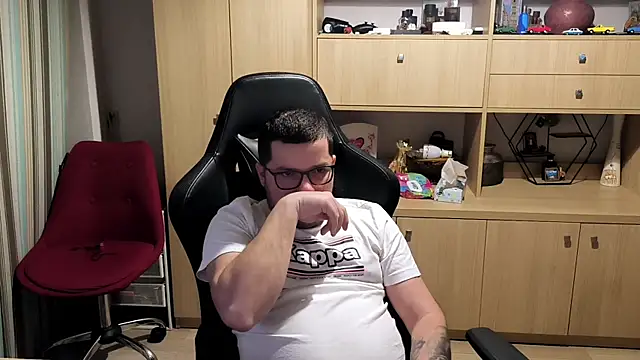 kevinnlovelly's cam snapshot