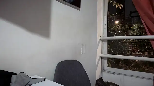 romeolovedark live sex cam