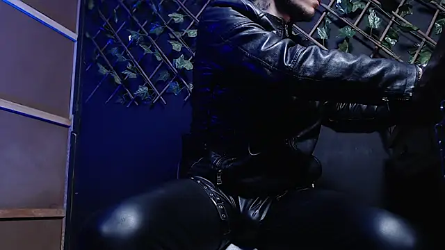 Dicaprioo_'s cam snapshot