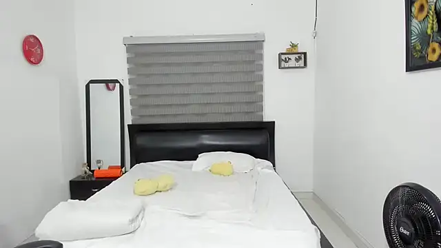 corzoethan live sex cam