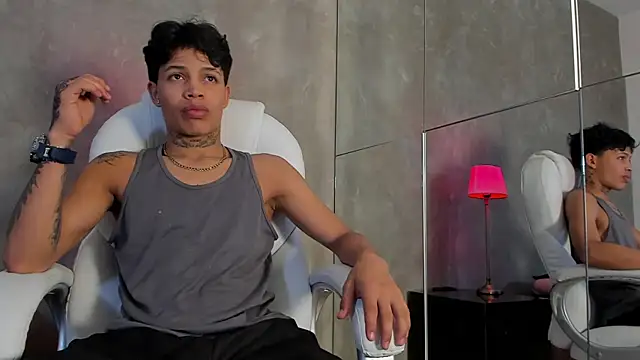 Renzo_Dogan live sex cam