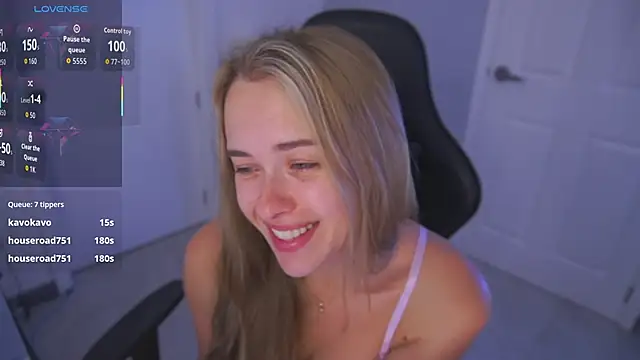 DanikaDillan live sex cam