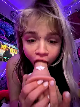 Cutiepiespanks live sex cam