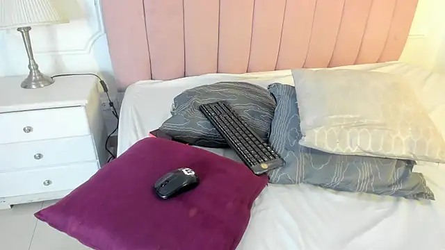 Bad_queen22 live sex cam