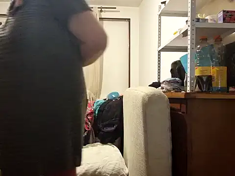 Samantha_Squirt@xh live sex cam