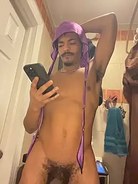 TRILLAHUNG live sex cam