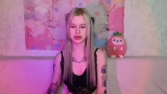 HoneyGold_'s cam snapshot