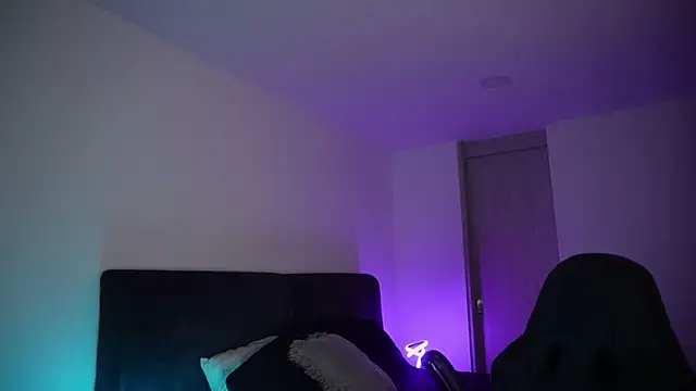 Tom_Heaton's cam snapshot