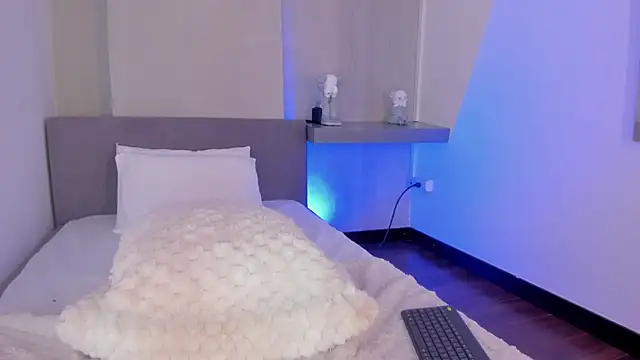 cleo_johnson's cam snapshot