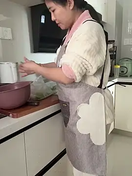 Momo168168's cam snapshot