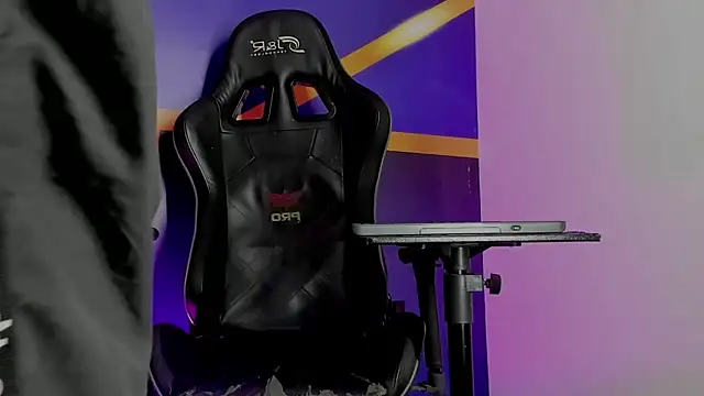 twink_scott_'s cam snapshot