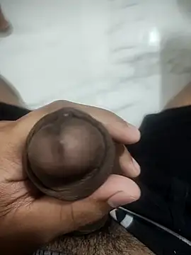 big_cum_load's cam snapshot