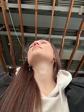 ZaraHill's cam snapshot