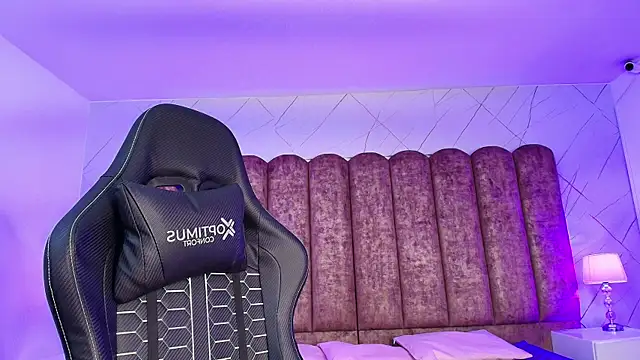 Victoria_Adams14's cam snapshot