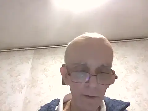 mariusica1@xh's cam snapshot