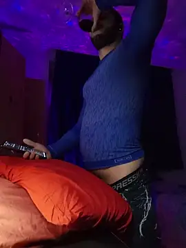 EyesNeverLies's cam snapshot