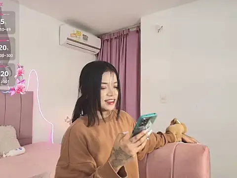 Luna_lexy04's cam snapshot