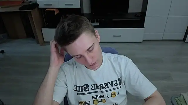 angryzan's cam snapshot