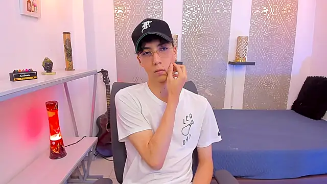 Nikolay_Gregori's cam snapshot