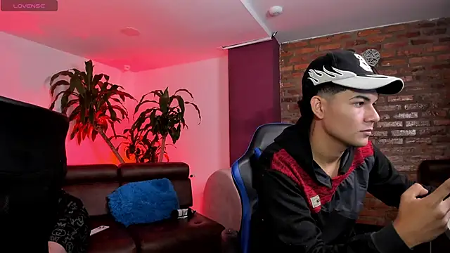 Handsomeboyss19's cam snapshot