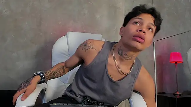 Renzo_Dogan's cam snapshot