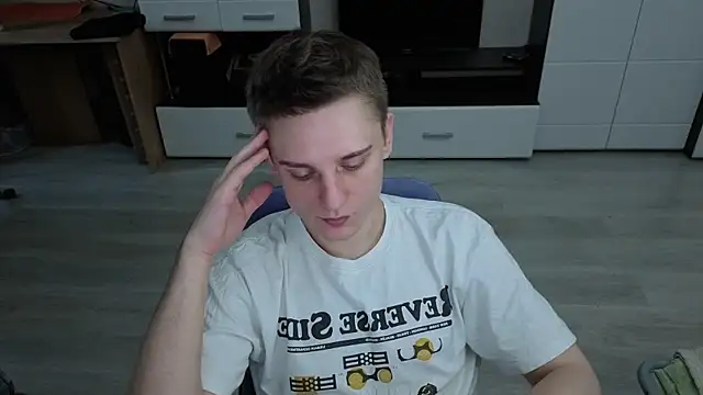 angryzan's cam snapshot