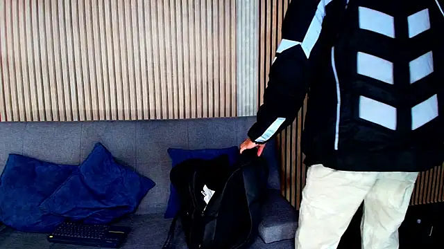 ZyroNight's cam snapshot