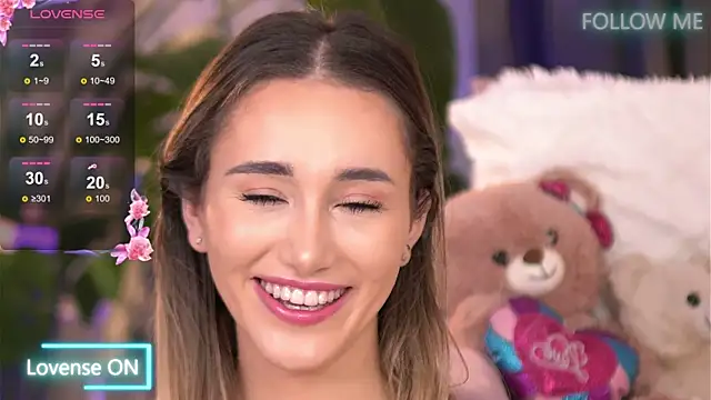 EmilyRaymont's cam snapshot