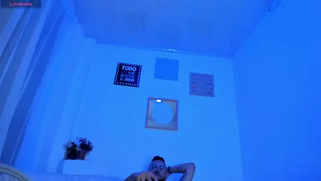 Rayan_ortiz's cam snapshot