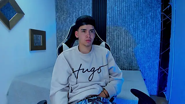 Mike_0233_'s cam snapshot