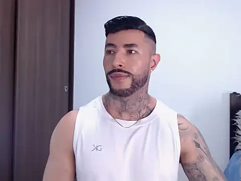 andrea_de_lucaa's cam snapshot