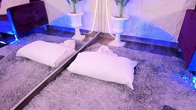 MelanieHillss's cam snapshot