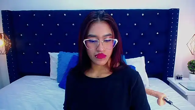 miss_aris's cam snapshot