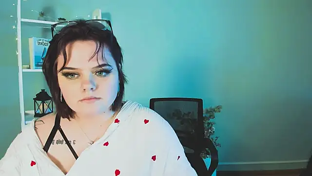 lika_pop's cam snapshot