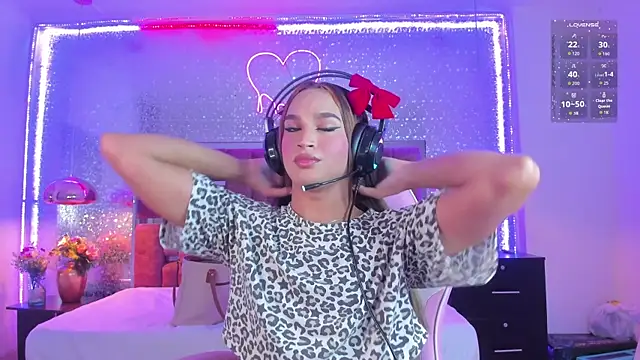 KylieVictoria live sex cam