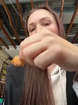 ZaraHill's cam snapshot