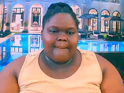 EbonyHotBuns's cam snapshot