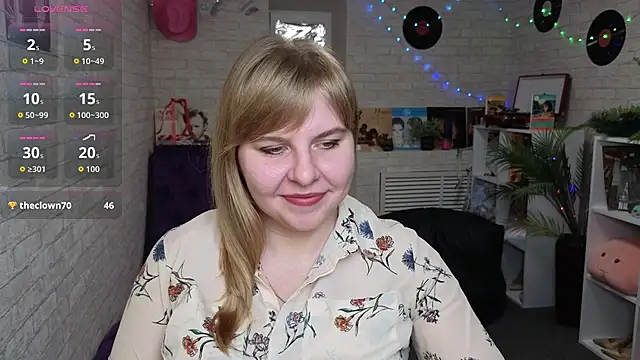 Lexy_Lait's cam snapshot