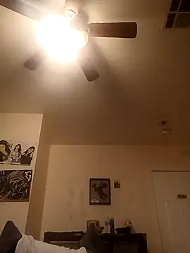 k1oudE's cam snapshot