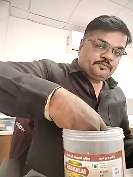 Desi_Lodo_Gujju_Boy's cam snapshot