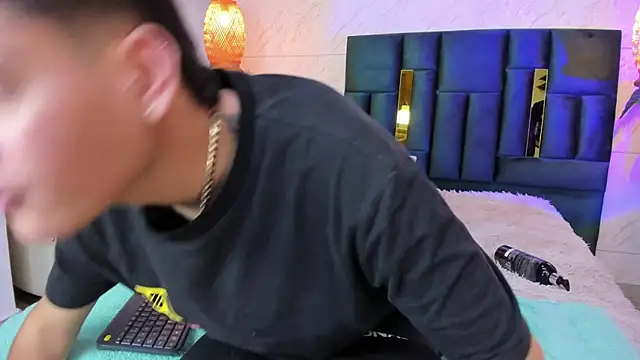 Levy_Steve live sex cam