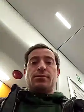 openlegsforyou's cam snapshot