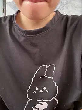 Emily-y live sex cam