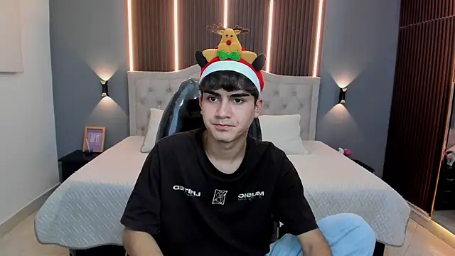 Tommy18__ live sex cam