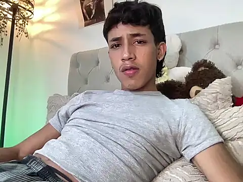 Ostin18hot live sex cam