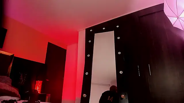 ChloeConnorr live sex cam