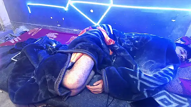 rahulkajuuu0909's cam snapshot