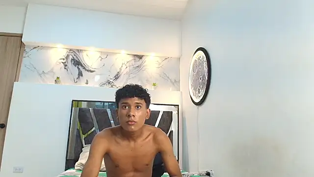 LONDON_BOYS1's cam snapshot