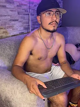 Noa_N_Luxy's cam snapshot